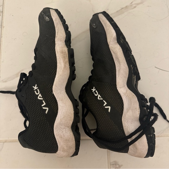 Vlack field hockey turf shoes- size 5 - Picture 4 of 4